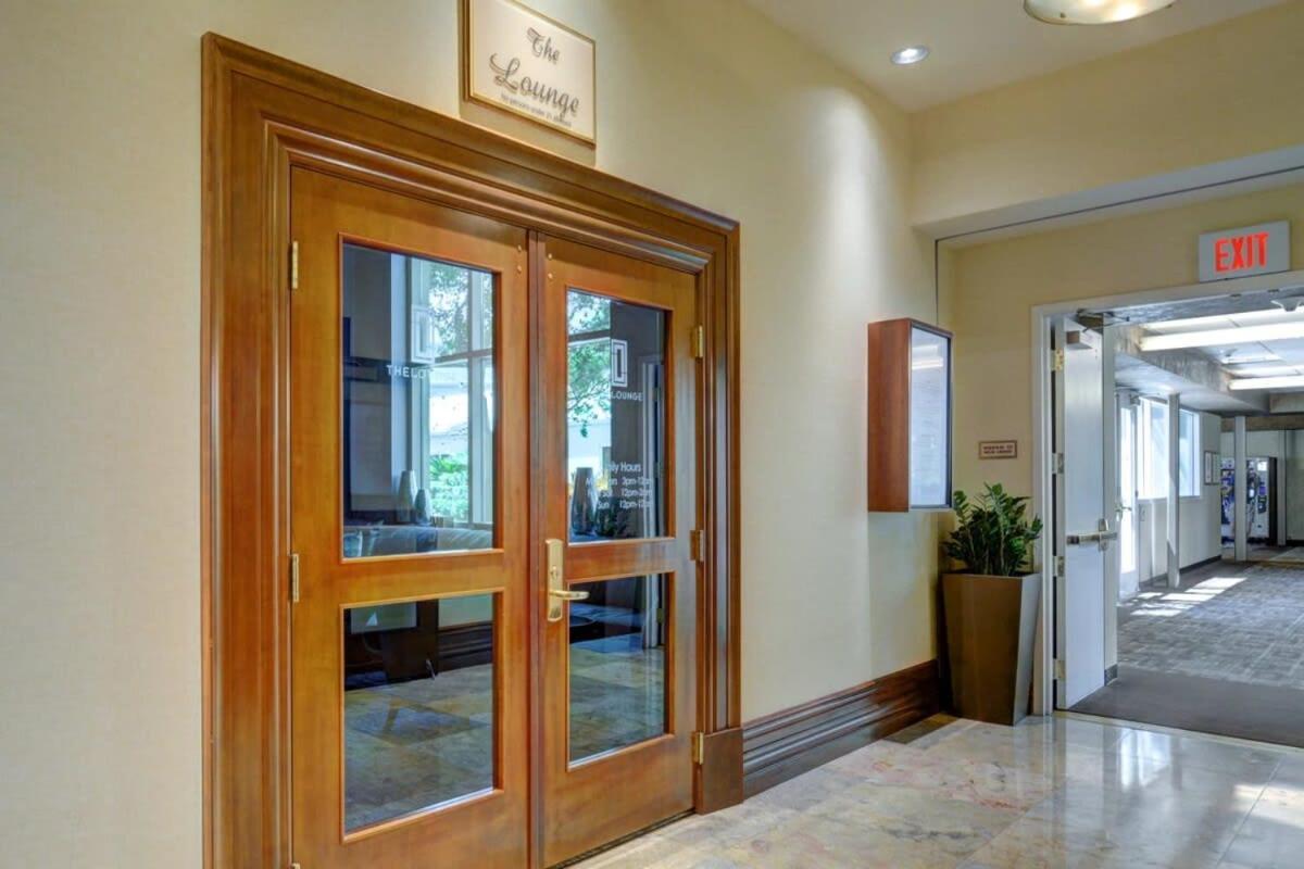 Signature 2br3ba F1 View Balcony Ste 08-801 And 03 Holiday home Las Vegas